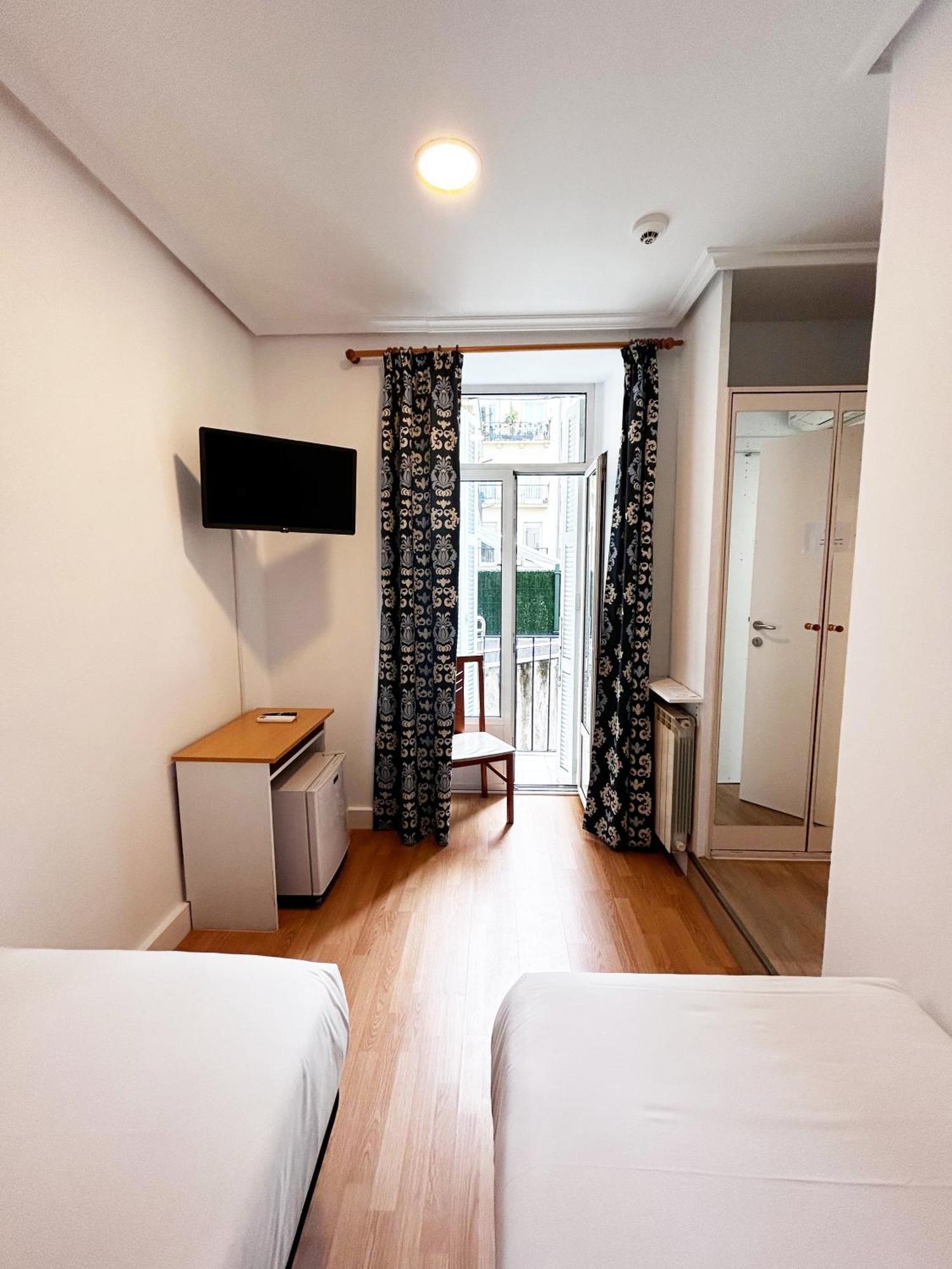 Pension Regil San Sebastian Bagian luar foto